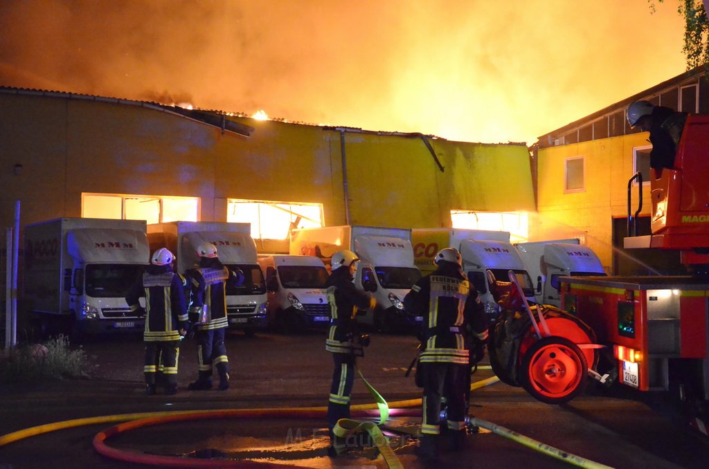 Grossfeuer Poco Lager Koeln Porz Gremberghoven Hansestr P034.JPG - Miklos Laubert